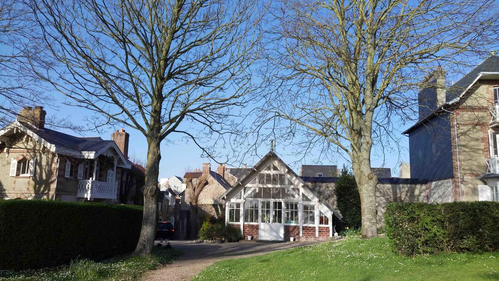 Les Graves Villa Villerville Eksteriør bilde